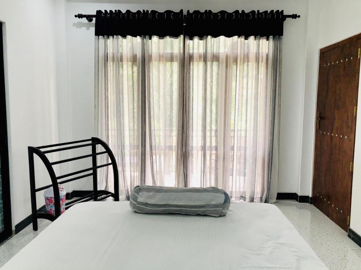 Siri'S Residency Apartment Habaraduwa Exterior photo